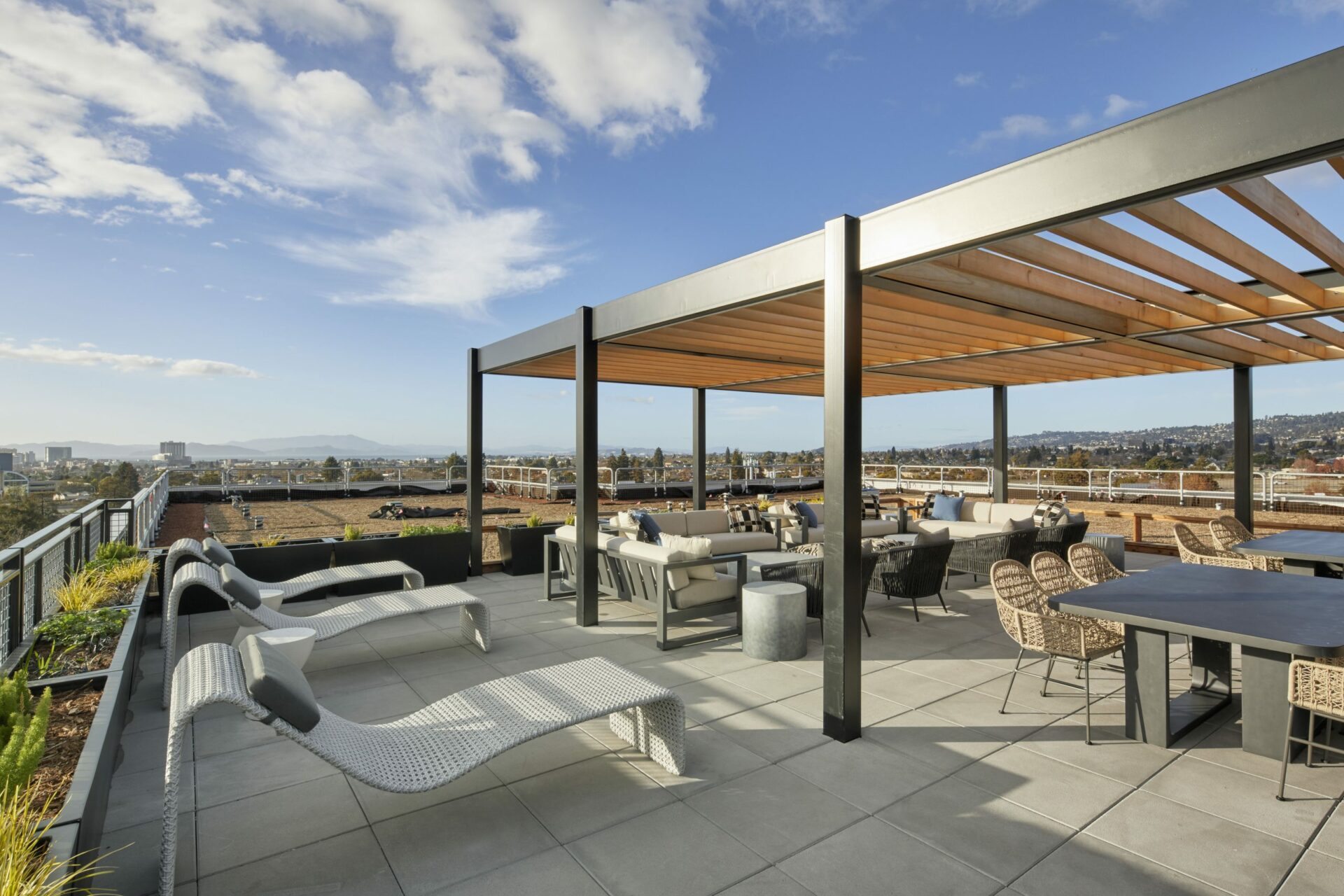 The Logan luxury apartments amenities